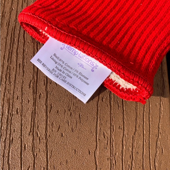 🆕TARA TESHER TEMPTATIONS OVEN GLOVES “PEPPERMINT CANDY & HOLLY SZ SMALL/MED NWTS - Picture 3 of 3